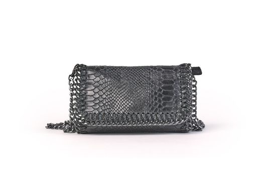 Bolso bandolera stella de piel con estampado animal print negro