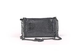Bolso bandolera stella de piel con estampado animal print negro