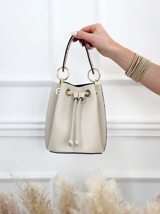 Bolso bombonera de piel beige
