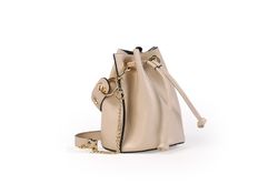 Bolso bombonera de piel beige