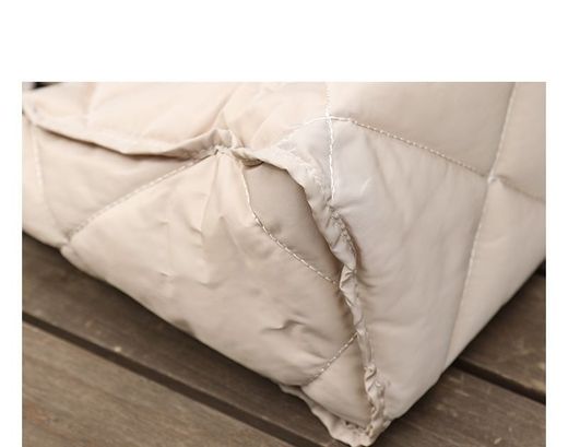 Bolso de Hombro Pequeño Acolchado Beige