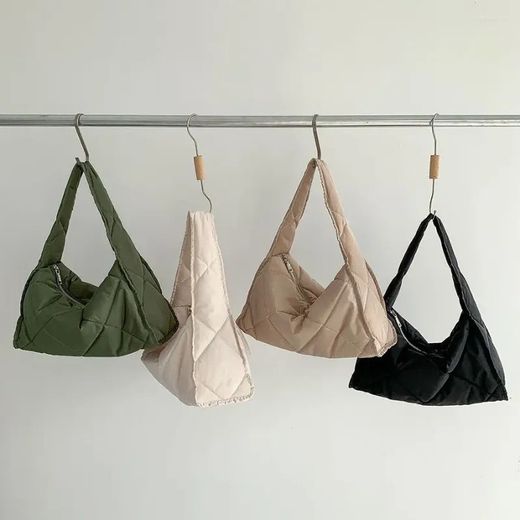 Bolso de Hombro Pequeño Acolchado Crudo