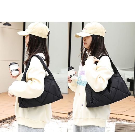 Bolso de Hombro Pequeño Acolchado Negro