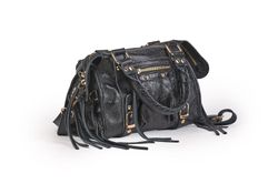 Bolso pequeño de piel negro metalizado
