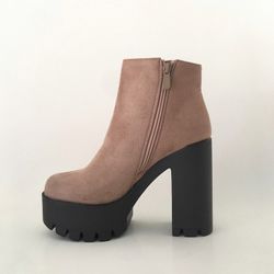 Botín Alara Con Tacón Alto y Plataforma Taupe