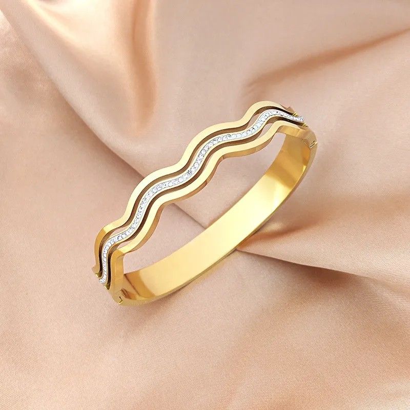 Brazalete Lujoso Dorado Para Mujer