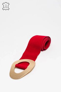 Cinturón Stand De Piel De Serraje Con Hebilla Grande Rojo