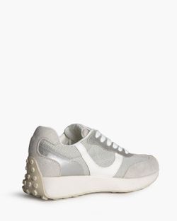 Deportiva Eve Plata marca Corina M6070