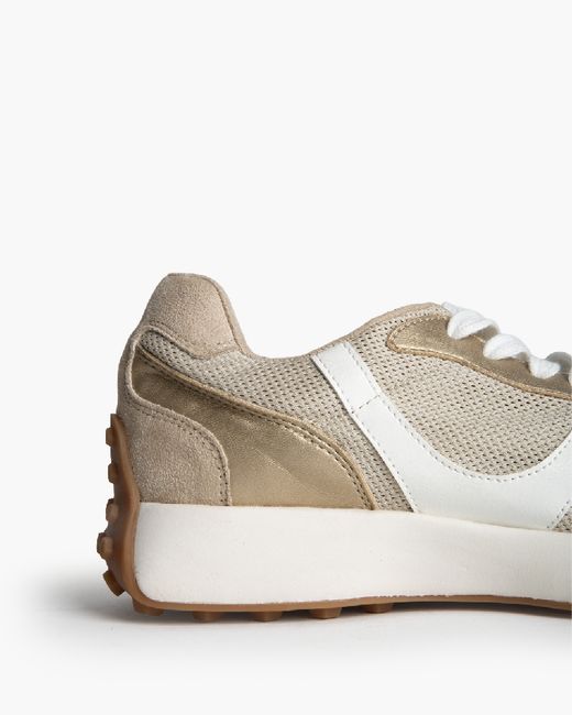 Deportiva Eve Oro marca Corina M6070