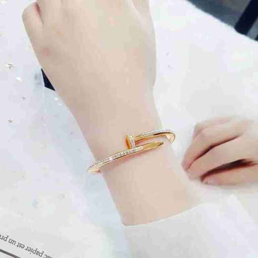 Pulsera Tipo Clavo Con Brillo Dorado Para Mujer