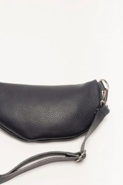 Riñonera de piel para mujer azul marino cremallera plateado