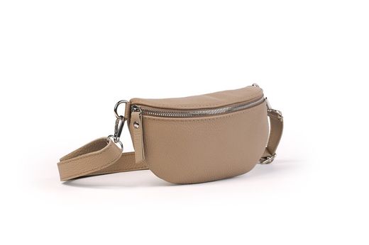 Riñonera de piel para mujer taupe cremallera plateada