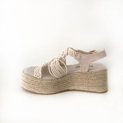 Sandalia Con Plataforma De Yute Trenzado Beige