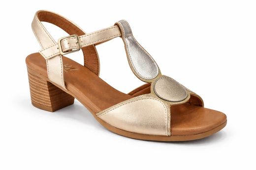 Sandalia Con Tacón Bajo y Diseño Elegante Con Detalles Circulares Dorada