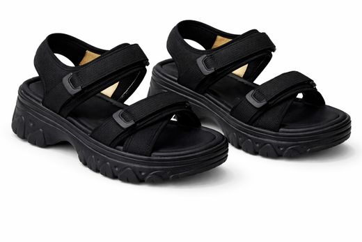 Sandalia Lamis Con Plataforma y Suela Deportiva Negro