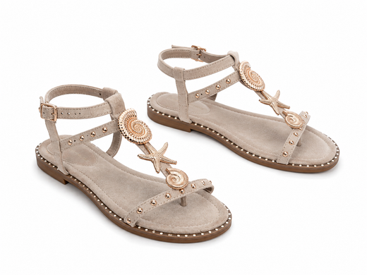 Sandalia Plana Marina Beige Con Detalles Dorados