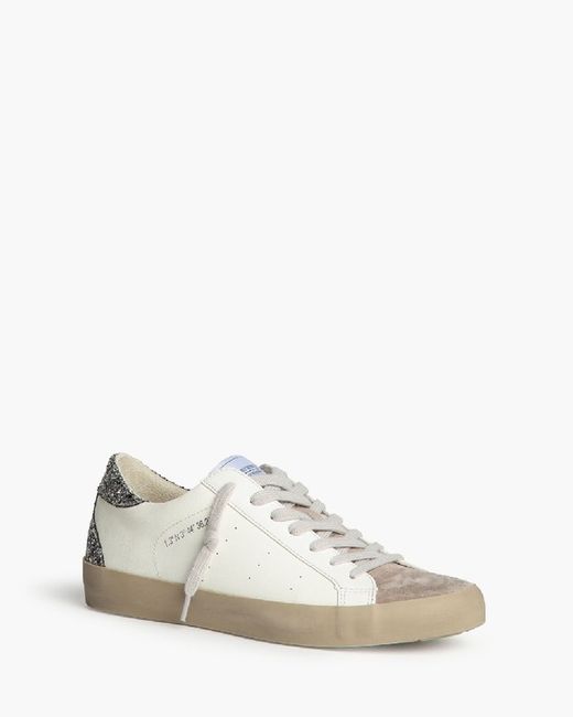 Zapatillas Casual Plata marca Corina M5040
