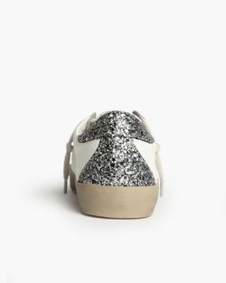 Zapatillas Casual Plata marca Corina M5040