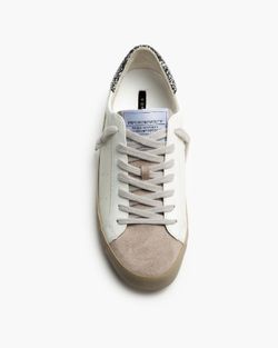 Zapatillas Casual Plata marca Corina M5040