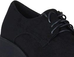 Zapato Blucher Abotinado Con Plataforma Negro