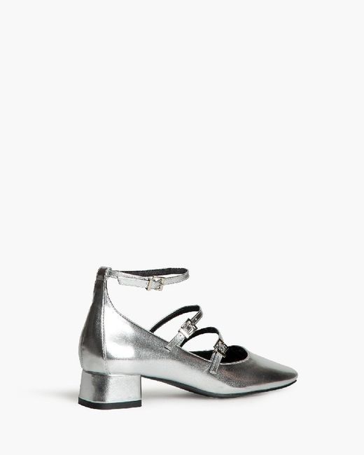 Zapato Mary Jeane Plateado marca Corina M4665